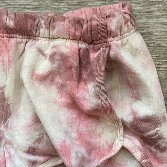 PINK Victoria's Secret Curved Hem Tie Dye Fleece Shorts Size Small - Picture 6 of 10